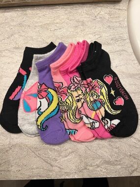 JoJo Siwa Girls No-Show Socks Set in Black, Pink, Purple, Gray